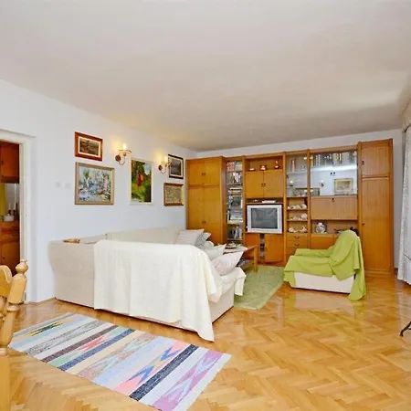 Holiday home Lui Gradac (Split-Dalmatia)